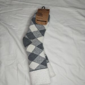 Field & Stream Cozy Cabin Socks - Gray and White